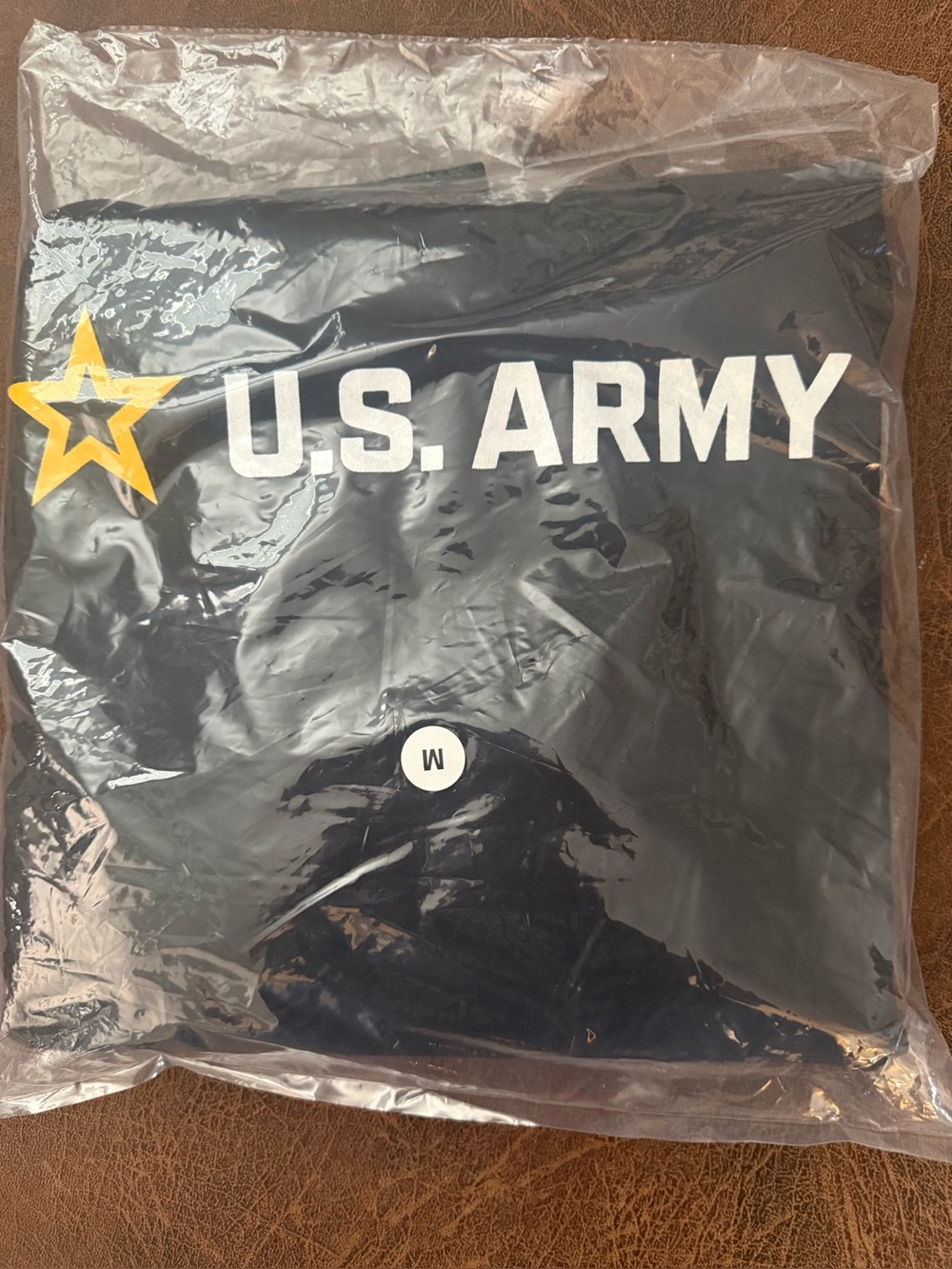 NWT U.S. Army Black Logo Crewneck Sweatshirt  with Yellow Star Size Med